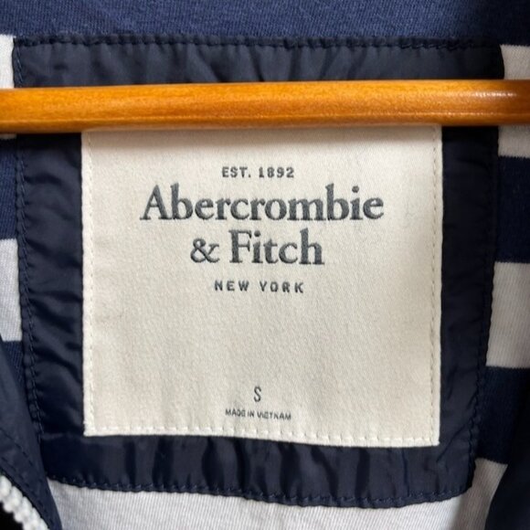 Abercrombie & Fitch Womens Hood Windbreaker Size S Blue Casual Outdoor‎ Coastal - Picture 6 of 10